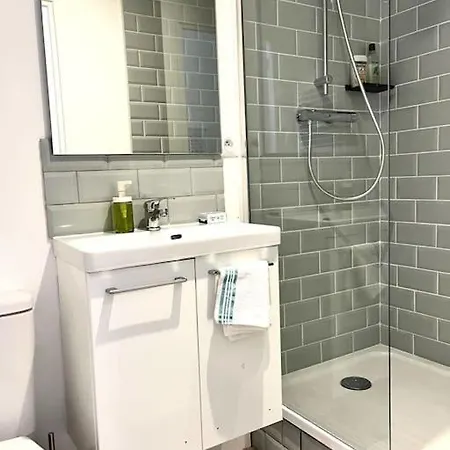 735 Cosy Mezzanine Pres De Paris Et Metro Bagnolet